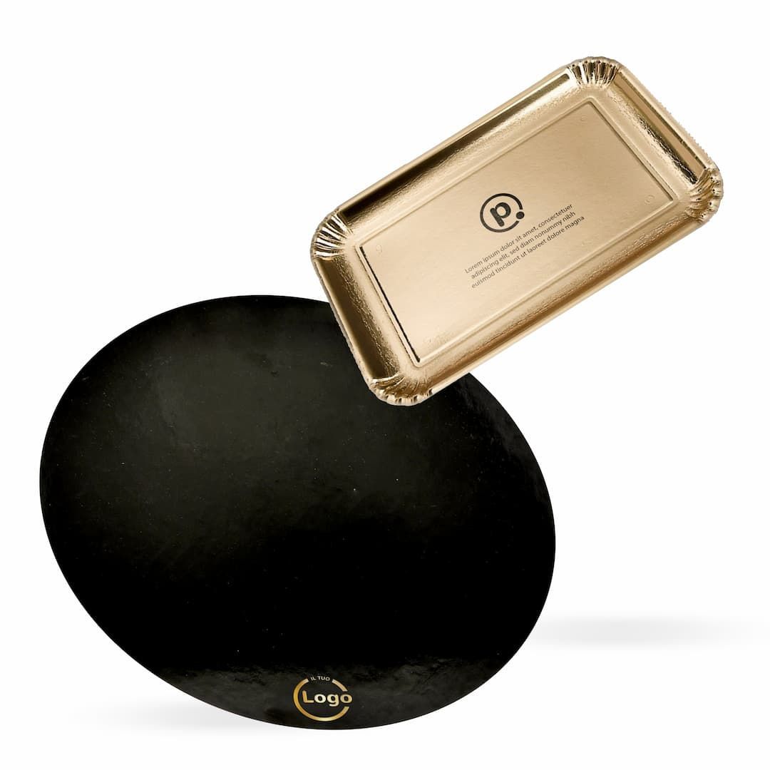 Navettes en carton et tapis à gâteau pour la pâtisserie et le repas à emporter